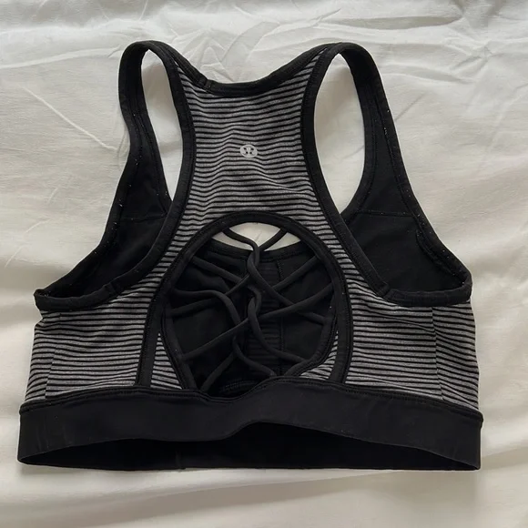 Lululemon Black and Gray Striped Strappy Back Sports Bra - Picture 4 of 6